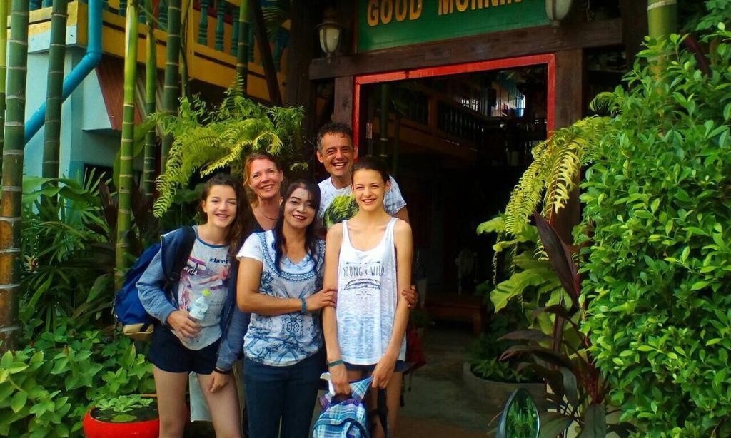 Goodmorning By Tamarind Hostel Phra Nakhon Si Ayutthaya Exterior photo
